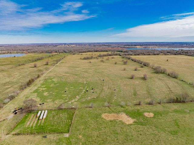 352 Rs County Road 1605, Point, TX 75472