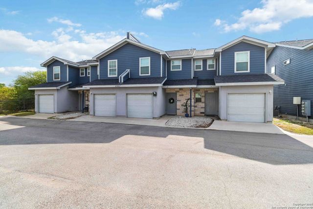 6942 Crestway Rd, San Antonio, TX 78239