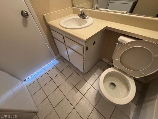 3976 Colors Court 39, Las Vegas, NV 89103