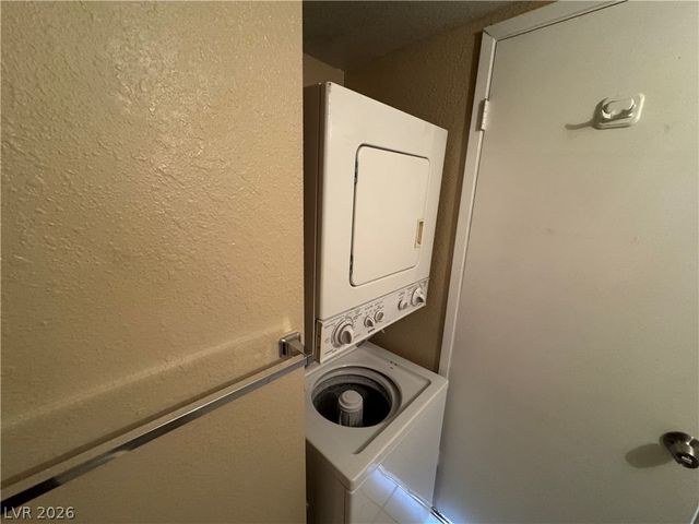 3976 Colors Court 39, Las Vegas, NV 89103