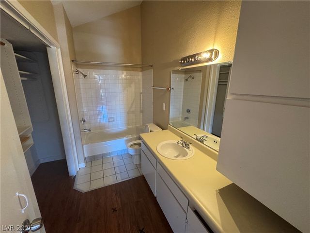 3976 Colors Court 39, Las Vegas, NV 89103