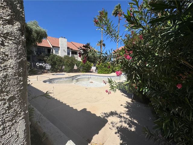 3976 Colors Court 39, Las Vegas, NV 89103