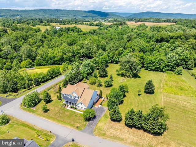 38770 DUTCHMANS KNOLL DR, Lovettsville, VA 20180