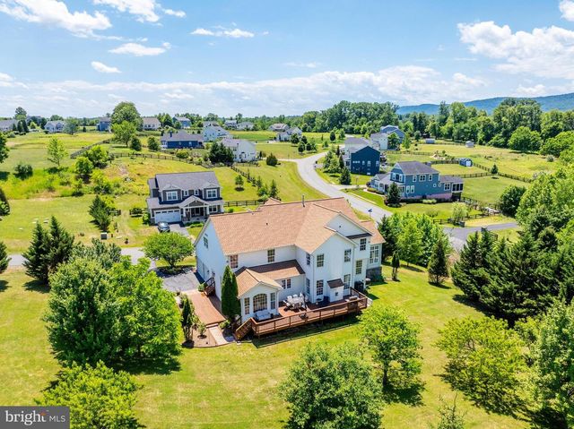 38770 DUTCHMANS KNOLL DR, Lovettsville, VA 20180
