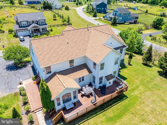 38770 DUTCHMANS KNOLL DR, Lovettsville, VA 20180