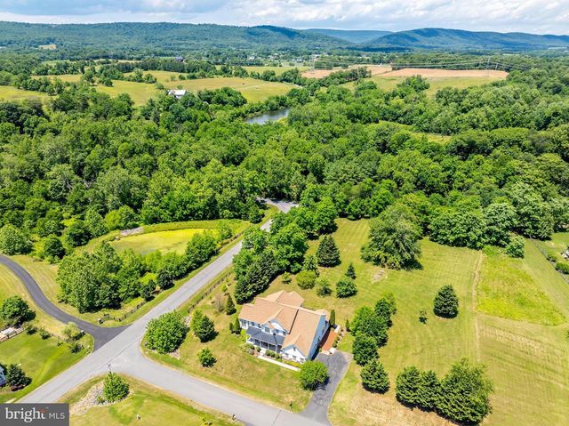 38770 DUTCHMANS KNOLL DR, Lovettsville, VA 20180