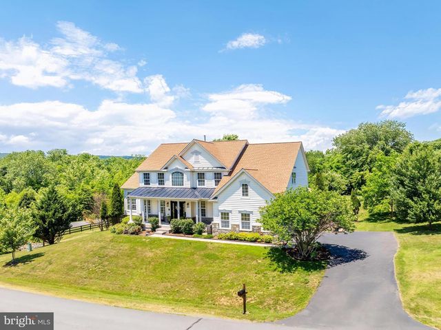 38770 DUTCHMANS KNOLL DR, Lovettsville, VA 20180