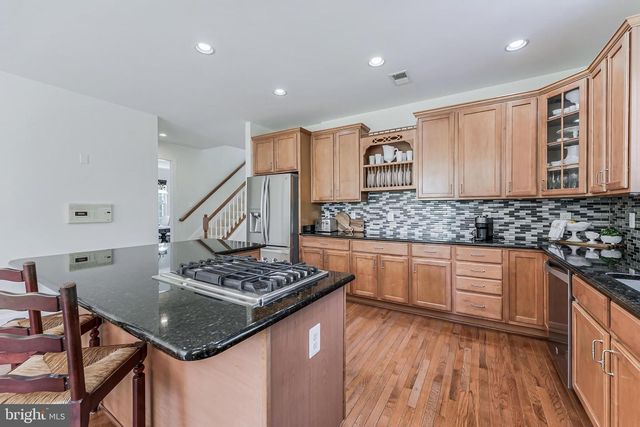 38770 DUTCHMANS KNOLL DR, Lovettsville, VA 20180