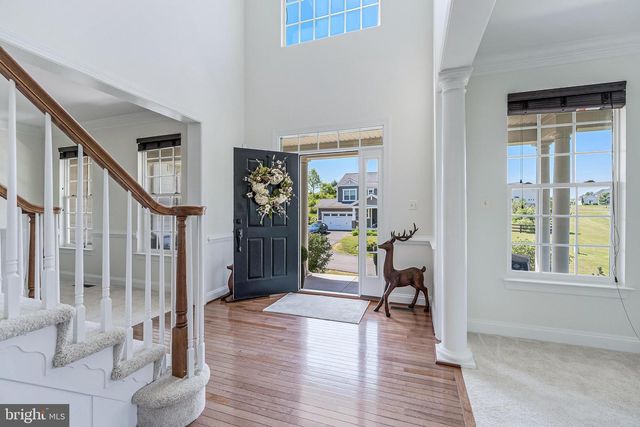 38770 DUTCHMANS KNOLL DR, Lovettsville, VA 20180