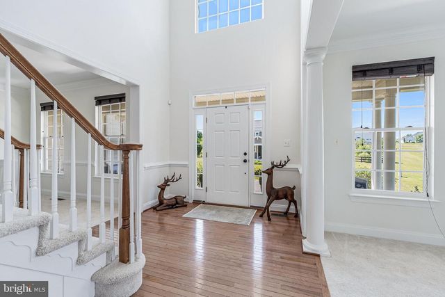 38770 DUTCHMANS KNOLL DR, Lovettsville, VA 20180