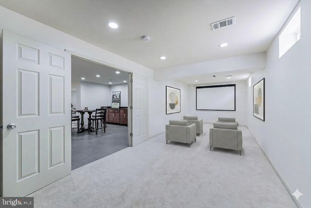 38770 DUTCHMANS KNOLL DR, Lovettsville, VA 20180