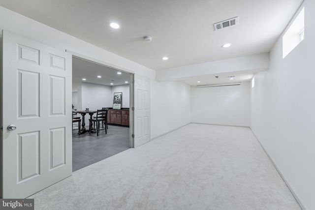 38770 DUTCHMANS KNOLL DR, Lovettsville, VA 20180