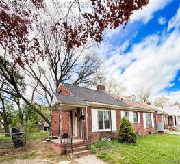 15815 Evergreen Road, Detroit, MI 48223