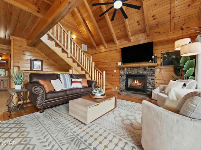 1723 Summit View Way, Sevierville, TN 37862