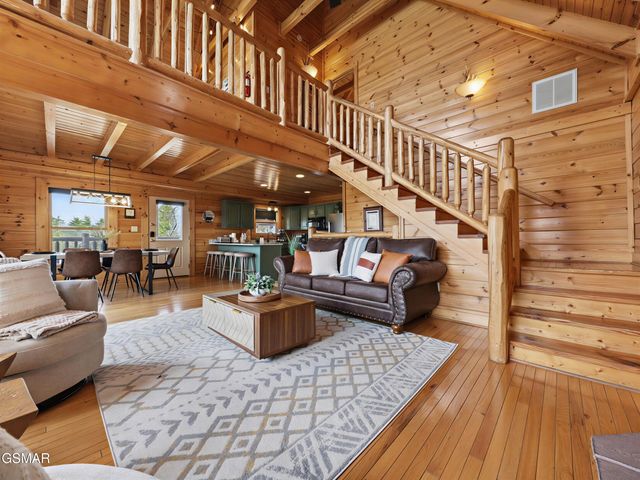 1723 Summit View Way, Sevierville, TN 37862