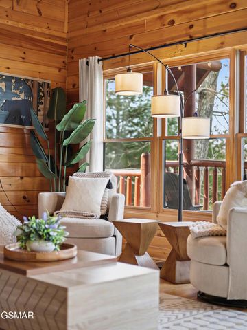 1723 Summit View Way, Sevierville, TN 37862