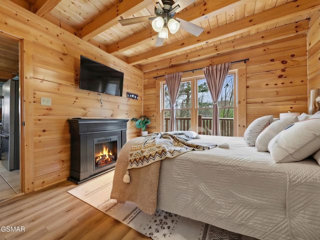 1723 Summit View Way, Sevierville, TN 37862