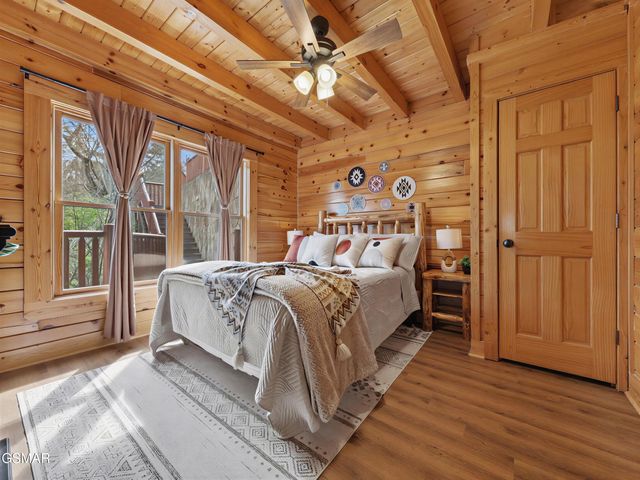 1723 Summit View Way, Sevierville, TN 37862