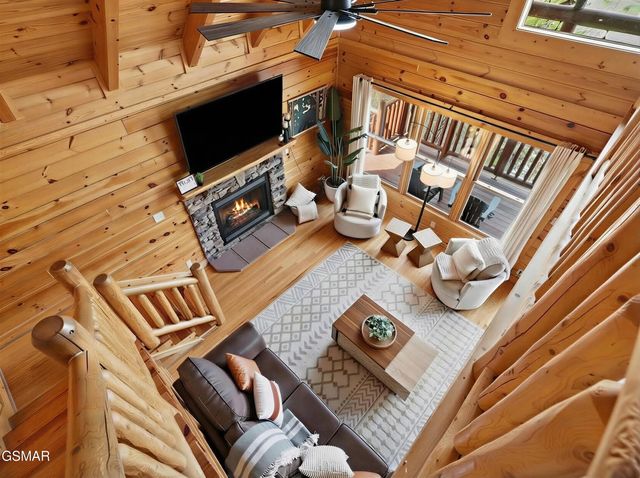 1723 Summit View Way, Sevierville, TN 37862