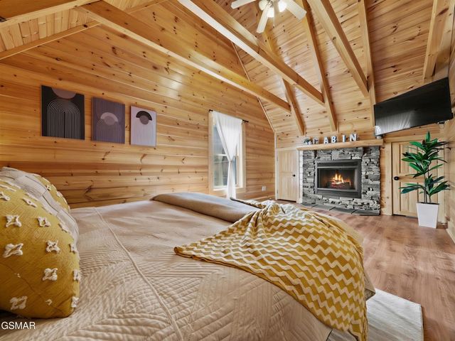 1723 Summit View Way, Sevierville, TN 37862