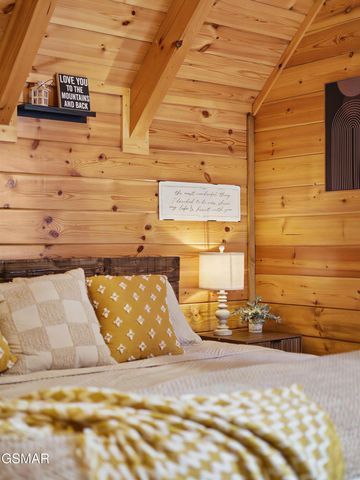 1723 Summit View Way, Sevierville, TN 37862