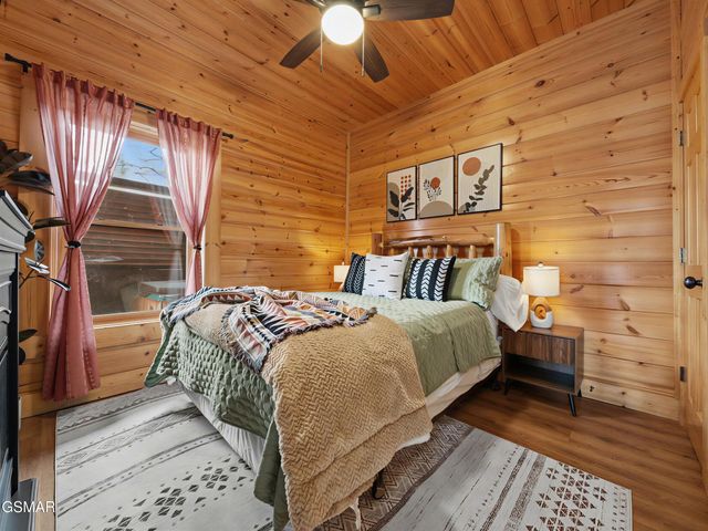 1723 Summit View Way, Sevierville, TN 37862