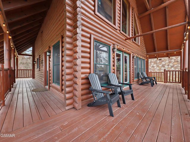 1723 Summit View Way, Sevierville, TN 37862