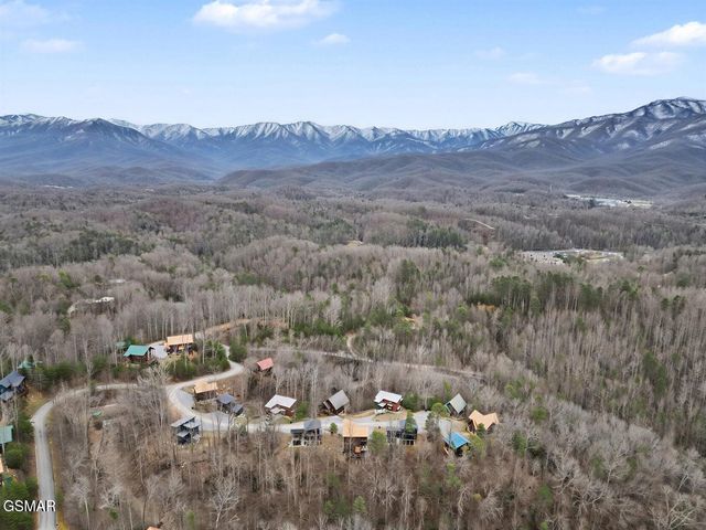 1723 Summit View Way, Sevierville, TN 37862