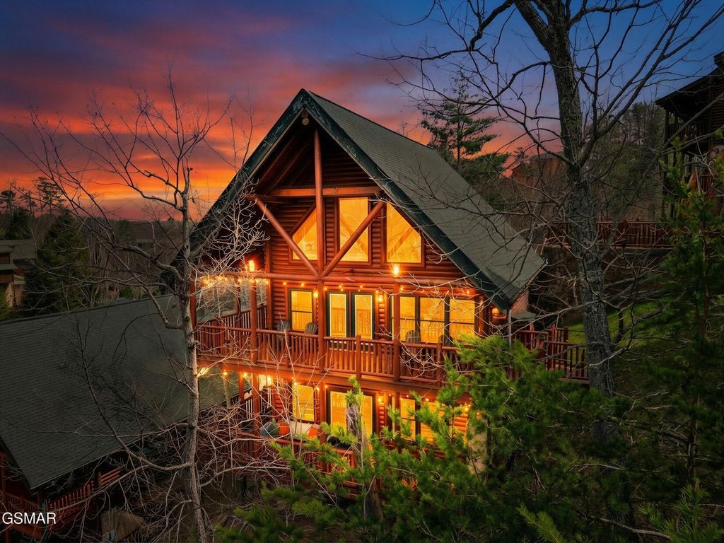 1723 Summit View Way, Sevierville, TN 37862