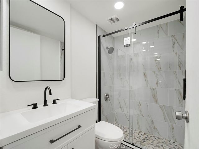 9038 Orion Avenue 209, North Hills, CA 91343