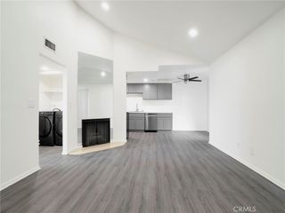 9038 Orion Avenue 209, North Hills, CA 91343