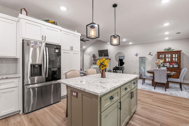 208 Blackjack Road, Greenbrier, AR 72058