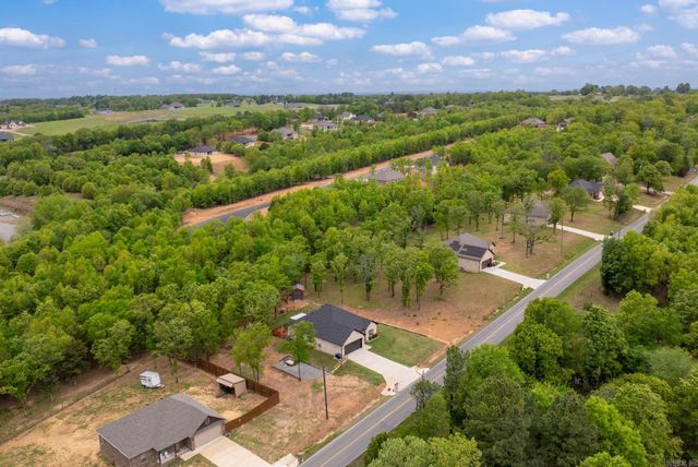 208 Blackjack Road, Greenbrier, AR 72058