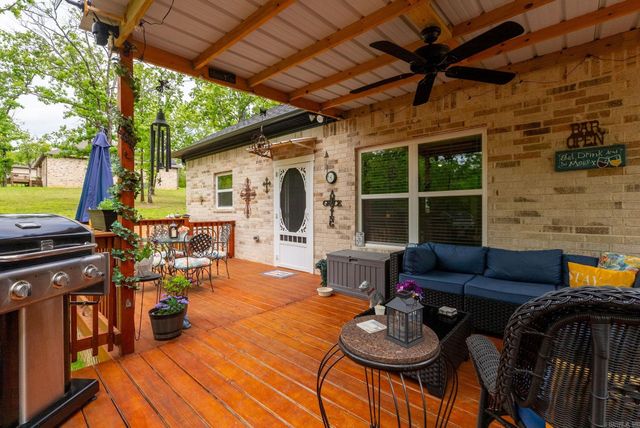 208 Blackjack Road, Greenbrier, AR 72058