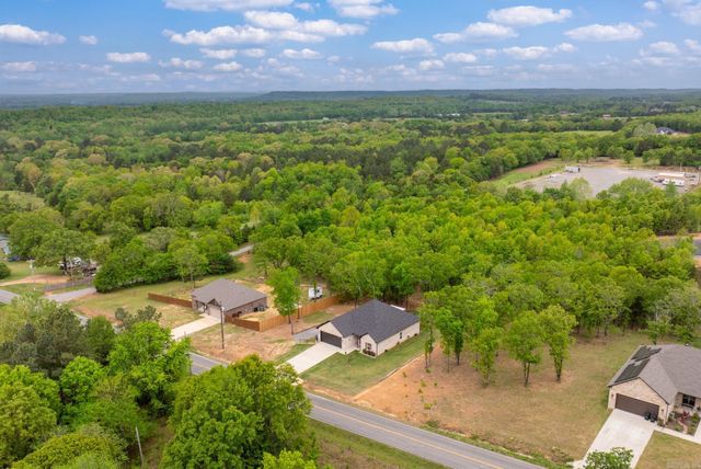 208 Blackjack Road, Greenbrier, AR 72058