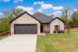 208 Blackjack Road, Greenbrier, AR 72058