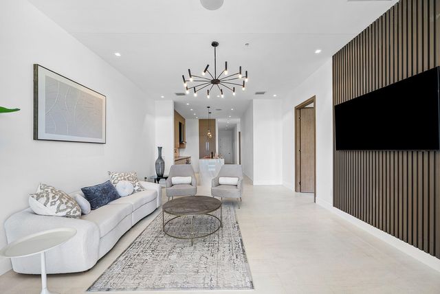 246 NE 6th Avenue 201, Delray Beach, FL 33483