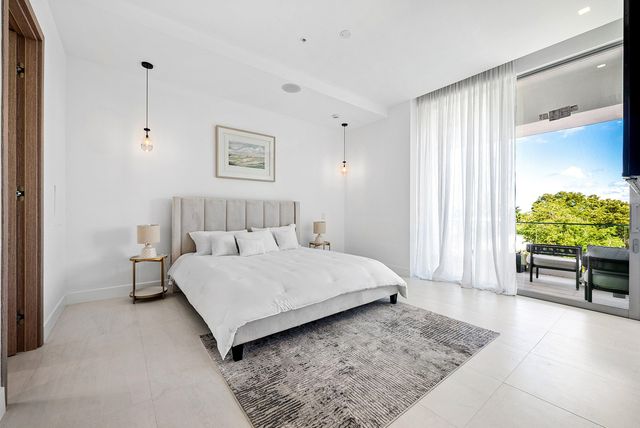 246 NE 6th Avenue 201, Delray Beach, FL 33483