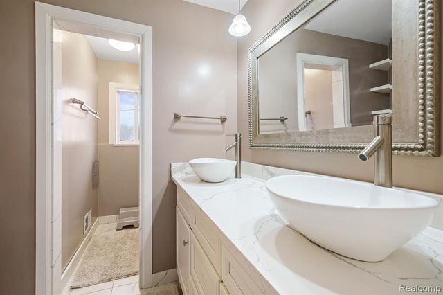 41316 Paign Drive, Sterling Heights, MI 48313