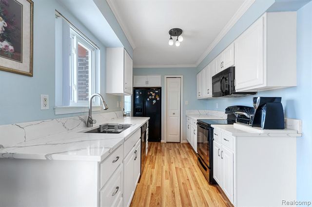 41316 Paign Drive, Sterling Heights, MI 48313