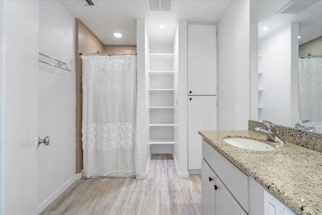 280 S Avenida Caballeros 116, Palm Springs, CA 92262