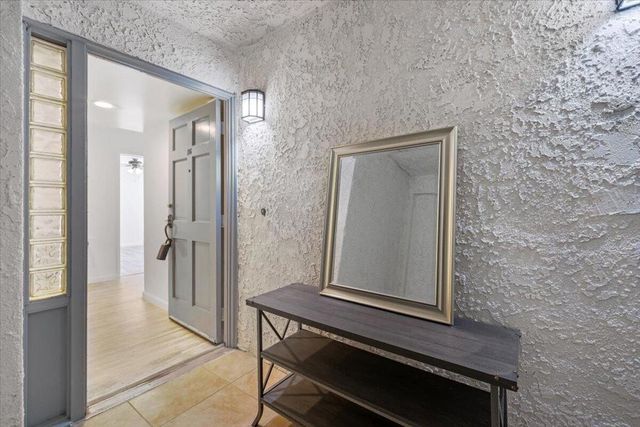 280 S Avenida Caballeros 116, Palm Springs, CA 92262