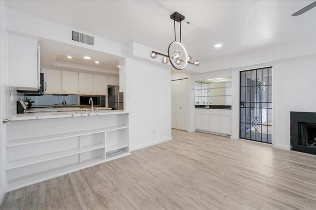 280 S Avenida Caballeros 116, Palm Springs, CA 92262