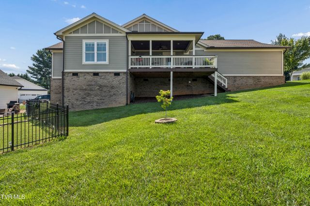 249 Princeton Gardens, Johnson City, TN 37601