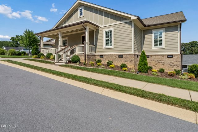 249 Princeton Gardens, Johnson City, TN 37601