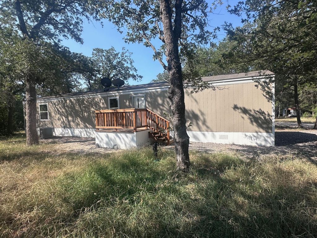 302 Lone Star Rd RD F, Bastrop, TX 78602