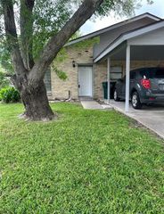 4813 Shadowbend Dr, Corpus Christi, TX 78413