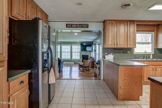 247 Cedar Point Road, Johnson City, TN 37601