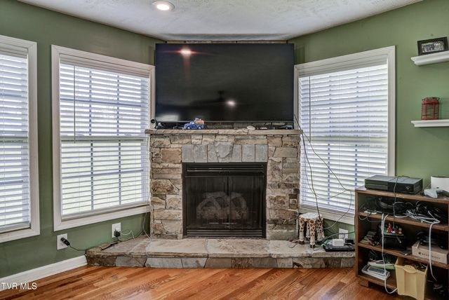 247 Cedar Point Road, Johnson City, TN 37601