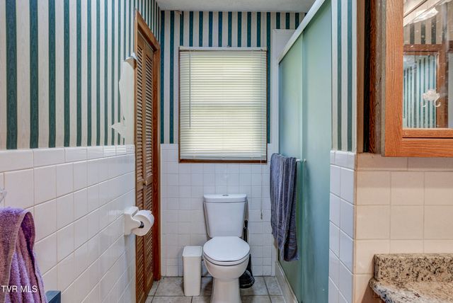 247 Cedar Point Road, Johnson City, TN 37601